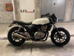HONDA CB 500 STILE CAFE RACER BIANCO