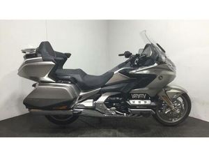 HONDA GL1800 GOLDWING