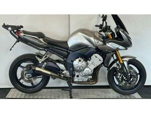 VENDO YAMAHA FZ1 FAZER (2006 - 16) USATA A VERONA (CODICE 9786254) - MOTO.IT