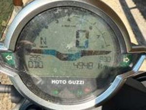 MOTO GUZZI V7 STONE