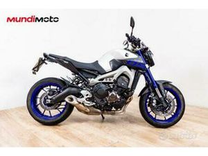 YAMAHA MT 09 - 2018