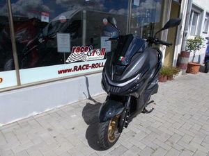 GTS ATTITUDE 125I ROLLER MOTORROLLER