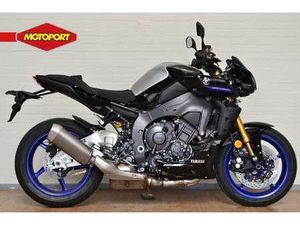 YAMAHA MT-10 SP ZWART