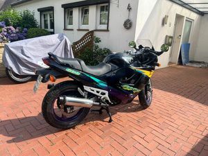SUZUKI GSX600F MIT WENIG KILOMETERN