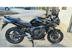 YAMAHA FZ6 S2 2010