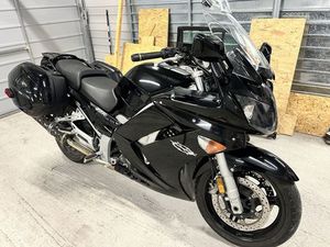 YAMAHA FJR1300 PIEKNA BEZWYPADKOWA PIEKOSZÓW