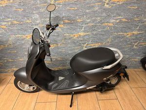 YADEA E ROLLER WIE NEU MOTORAD TOP ZUSTAND