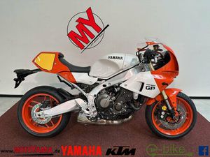 YAMAHA XSR900 GP
