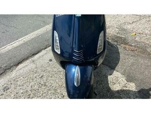 VENDO VESPA PRIMAVERA 125 3V I-GET ABS (2017 - 18) USATA A COMO (CODICE 9788325) - MOTO.IT
