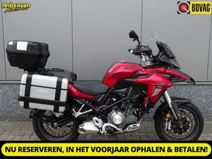 BENELLI TRK 502 ROOD