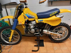 SUZUKI RM 250 EPOCA