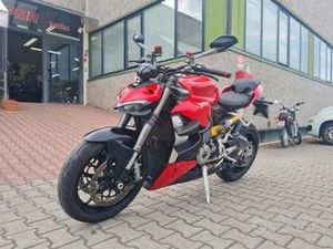 DUCATI STREETFIGHTER V2