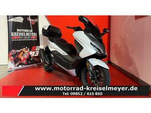 HONDA FORZA 350 TOP GEPFLEGTER ZUSTAND AUS 1. HAND