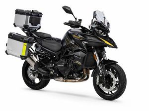 QJ MOTOR SRT 900S VILA NOVA DE FAMALICÃO