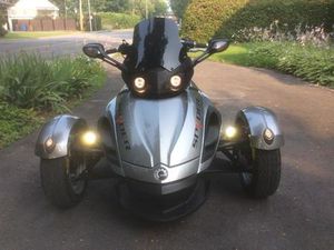 CAN-AM SPYDER RSS SM5 2013