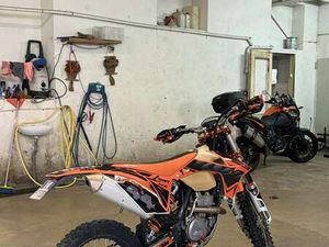 KTM 350 EXC KTM 350 EXC-F