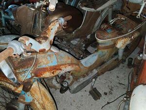 MOPEDS, MOFA ROLLER UND DDR MOPEDS