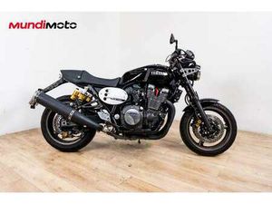 YAMAHA XJR 1300