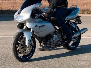 DUCATI 620 SS