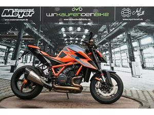 KTM 1290 SUPER DUKE R AKRA. UVM *KOSTENL. LIEFER.