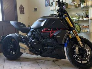 DUCATI DIAVEL 1260 S TOTAL BLACK NERO