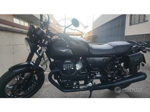MOTO GUZZI V7 III STONE ABS(8000KM)