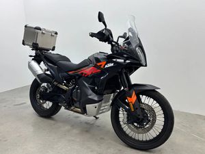 KTM 790 ADVENTURE VINTERKAMPANJ PASSA PÅ • 2023