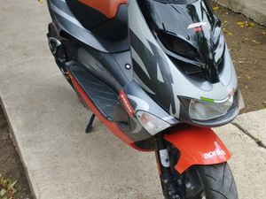 APRILIA SR SR50 →