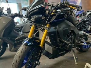 YAMAHA MT