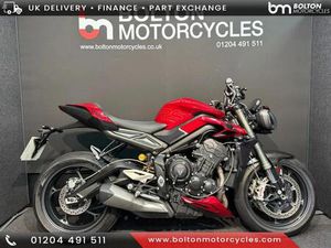 TRIUMPH STREET TRIPLE 765 RS