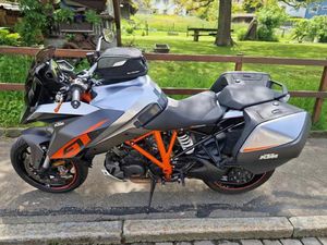 1290 SUPER DUKE GT