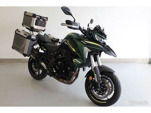 BENELLI TRK 702 TRK702 ANNEE 2024 PREMIERE MAIN GARANTIE CONSTRUCTEUR AVRIL 2026 VALISES ET TOP CASE BENELLI ACCESSOIRES FAIBLE KILOMETRAGE