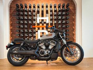 HARLEY-DAVIDSON NIGHTSTER SPECIAL RH975S MIT JEKILL&HYDE
