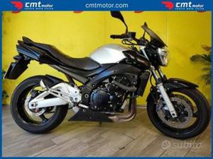 SUZUKI GSR 600