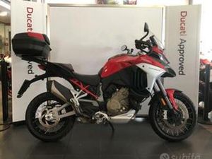 DUCATI MULTISTRADA V4 S CON CERCHI A RAGGI