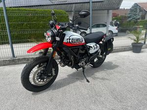 DUCATI SCRAMBLER 800 URBAN MOTARD 803 CM3, 2022 GOD.