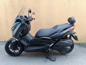 YAMAHA XMAX 250