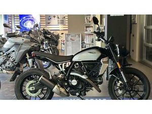VENDO DUCATI SCRAMBLER 800 ICON (2023 - 25) USATA A VARESE (CODICE 9795584) - MOTO.IT