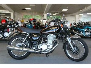 YAMAHA SR 400 1.HAND SPEICHE TOPZUSTAND