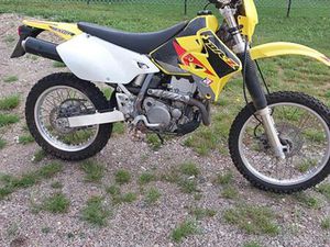 SUZUKI DRZ 400 E