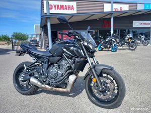 YAMAHA MT-07 ABS A2 8 800 KMS 1 ERE MAIN + OPTIONS BOX-R