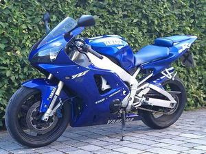 YAMAHA YZF-R1