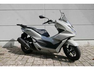 HONDA PCX 125 WW125AP **GIVI TOPCASE**