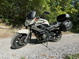 YAMAHA XJ6 N ( NAKED) 600 CM3, 2009 GOD.