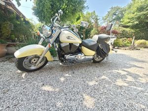 SUZUKI INTRUDER 1500 LC