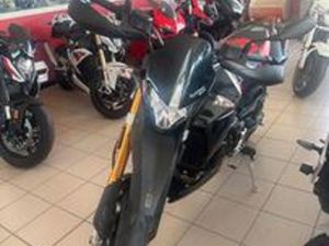 APRILIA DORSODURO 900