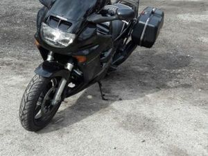 HONDA CBR 1000 F SC24