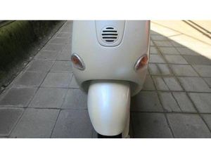VENDO VESPA 125 ET4 (1996 - 01) USATA A TORINO (CODICE 9797959) - MOTO.IT