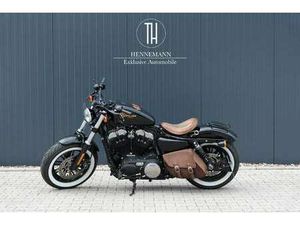 HARLEY-DAVIDSON SPORTSTER 1200