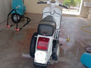 VESPA PIAGGIO PX 200